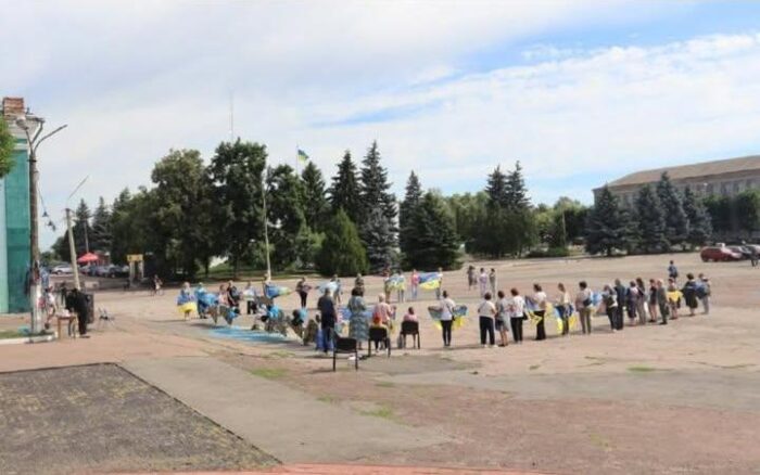 Жителі Борзни провели акцію на підтримку родин військовополонених