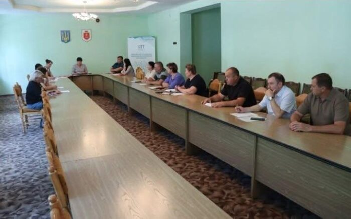 Виконком у Борзні погодив встановлення сонячної електростанції та зріз дерев