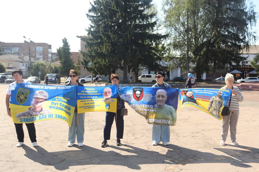 У Борзні відбувся патріотичний забіг і акція до Дня пам’яті загиблих Захисників та Міжнародного дня зниклих безвісти