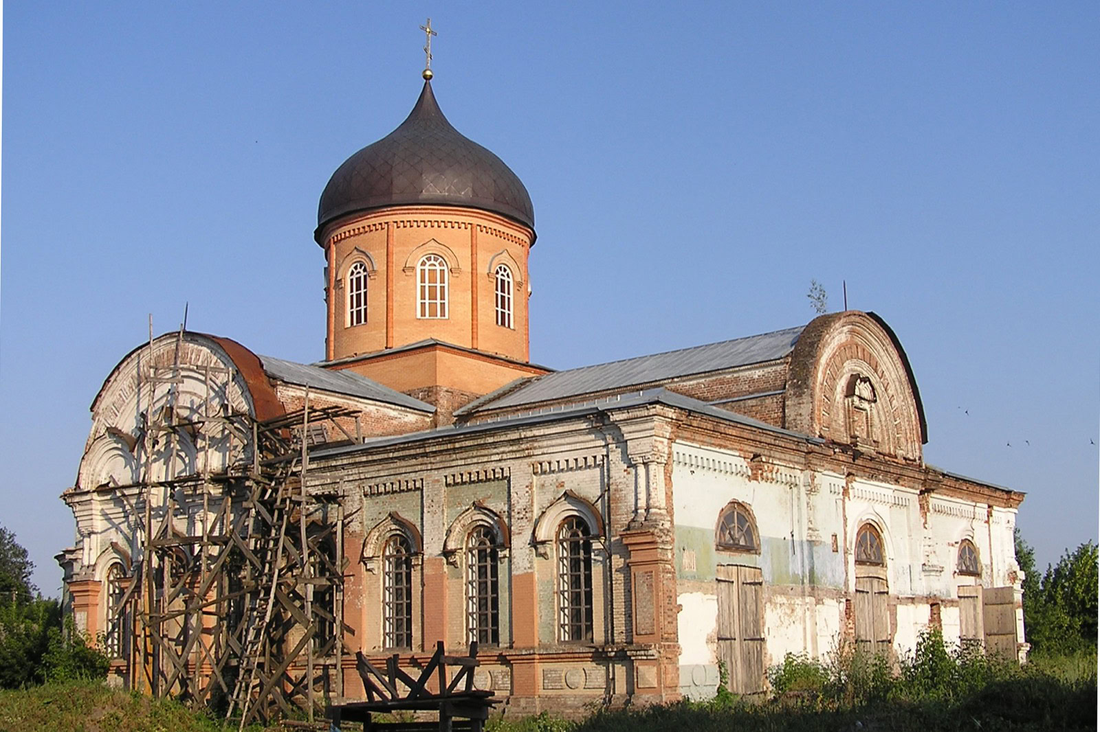 Шостий зліва в нижньому ряду: борзнянець Іван Шура-Бура, розстріляний під Базаром