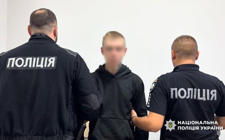 У Борзні поліцейські затримали підозрюваного у грабежі біля терміналу